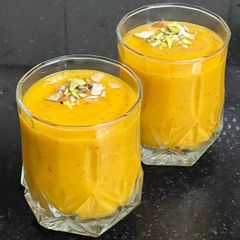 A picture of Mango 🥭 Banana 🍌 Apple 🍎 Smoothie.