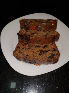 A picture of Christmas Fruit Cake.