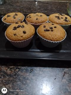 வெண்ணிலா சாக்லெட் சிப்ஸ் கப் கேக் (Vannila chocolate chips cookies recipe in tamil) செய்முறை முக்கிய புகைப்படம்
