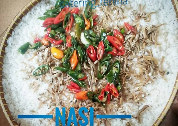 Cara Gampang Menyiapkan Nasi liwet Anti Gagal