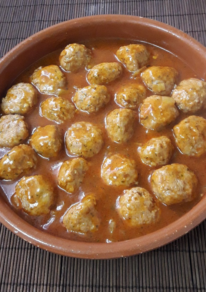 Una foto de Albóndigas en salsa de tomate