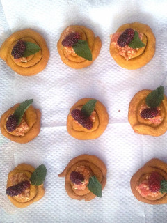 A picture of Ganthia fruit canapé# team contest #sugar n spice#appetizer #indian food.