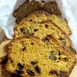 Torta de zanahoria especiada con nueces y pasas