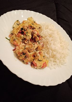 A picture of Rice and Scrambled eggs.