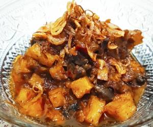 Cara Menyajikan Sambel Goreng Ati Kentang Mantul Banget