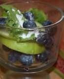 Ensalada de moras con manzana verde