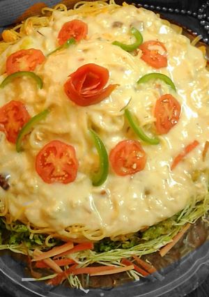 A picture of Chicken Cheese Spaghetti Cake.