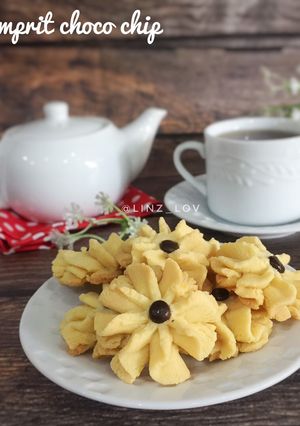 Foto resep Kue kering Semprit choco chip mudah anti gagal - resep kue kering - kue lebaran