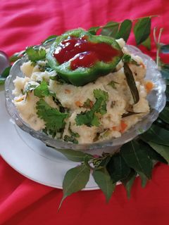 વેજ ઉપમા (Veg Upma Recipe In Gujarati) રેસીપી મુખ્ય ફોટો