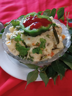 વેજ ઉપમા (Veg Upma Recipe In Gujarati) રેસીપી મુખ્ય ફોટો