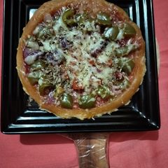 A picture of Veg pizza.