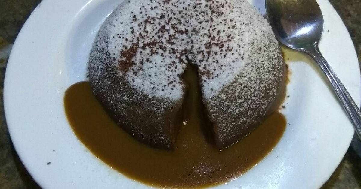 Pin by Suzana Jonit on Langkah demi langkah | Choc lava cake, Lava cakes,  Cake