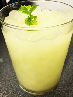 Una foto de Granizado lima limón 🍋 🍋🍋 sin azúcar y muy refrescante