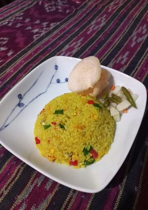 Foto resep Nasi Goreng Kunyit Teri Nasi