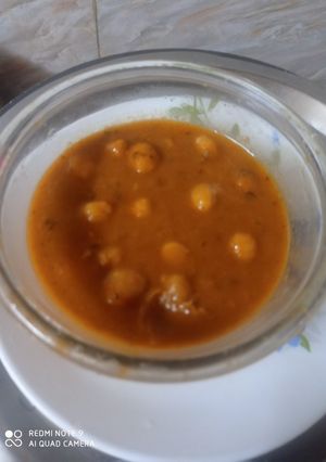 A picture of Chickpeas curry.