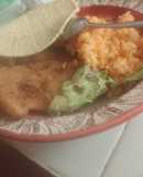 Carne empanizada y el arroz ¡sí, señor!