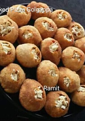 A picture of Baked Pizza Golgappa.