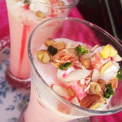 A picture of Banana Roohafza Smoothie.