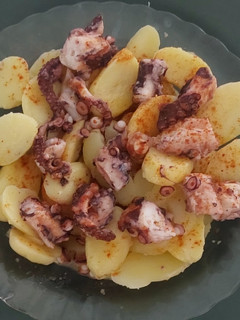Una foto de Pulpo a la gallega