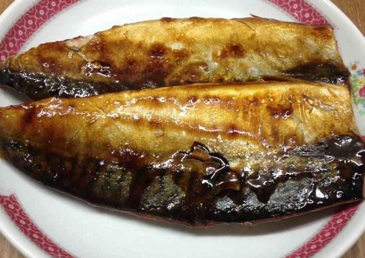 Bagaimana Menyiapkan Ikan tongkol bakar saos tiram, Enak Banget
