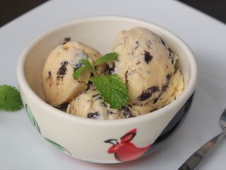 ไอศกรีม คุกกี้แอนด์ครีม