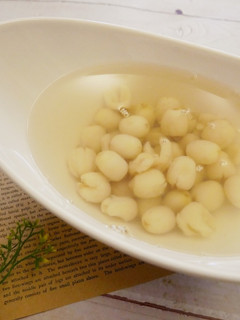 壓力鍋「冰糖蓮子湯」簡單透心涼~ 的食譜成品照片