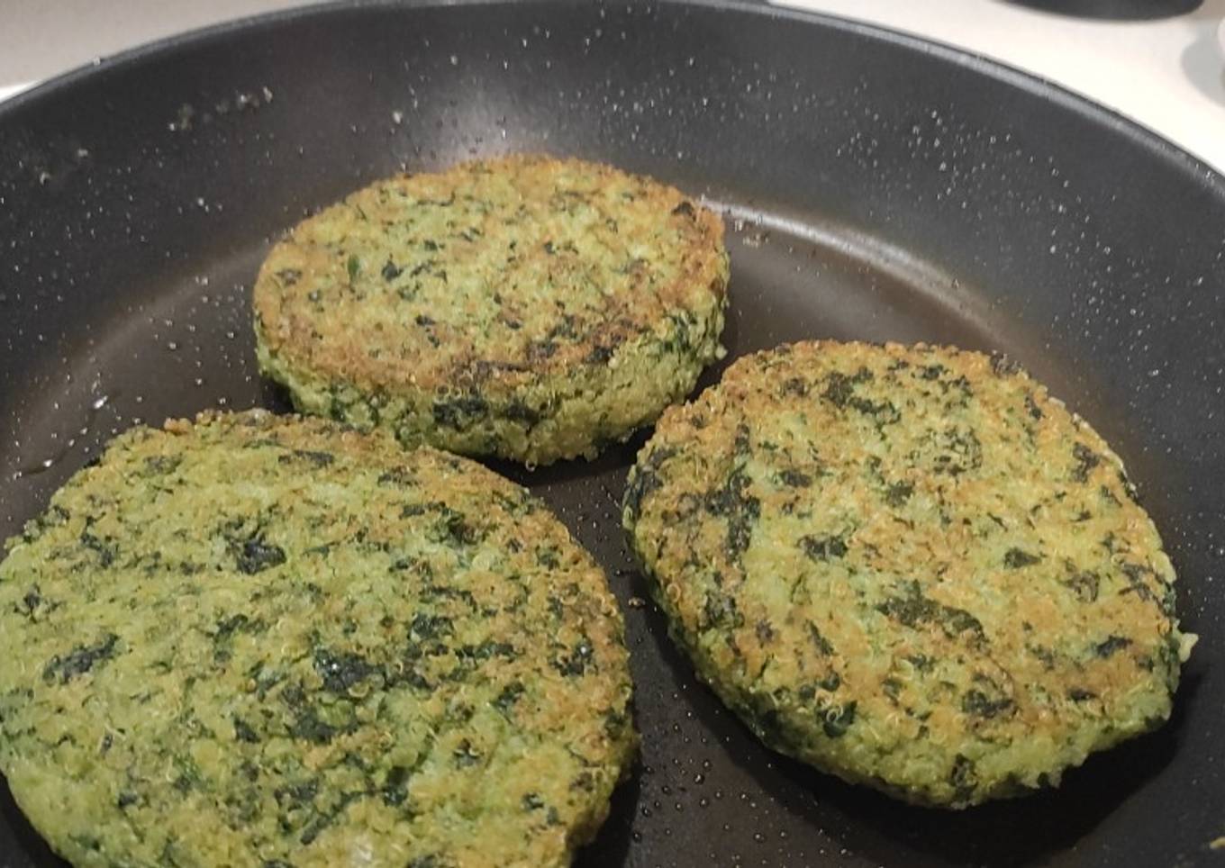 Hamburguesas vegetarianas de espinacas - sin lactosa