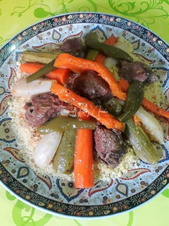 Una foto de Cuscus de carne de ternera y verduras