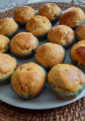 Foto di Muffin salati speck e formaggio
