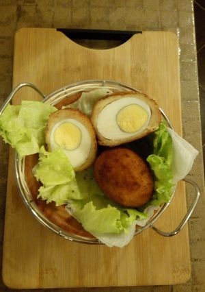 A picture of Scotch Eggs#deepfriedsnack.