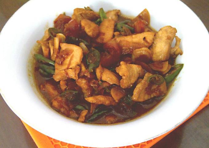 Yuk intip, Cara termudah buat Tumis Ayam Cabai Hijau dijamin gurih