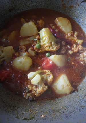 নিরামিষ ফুলকপি(niramish fulkopi recipe in Bengali) রেসিপির প্রধান ছবি
