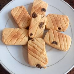 A picture of Diet Raisens biscuits 🫓🧇.
