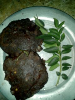மொறுமொறுப்பானராகி ரொட்டி (Raagi rotti recipe in tamil) செய்முறை முக்கிய புகைப்படம்