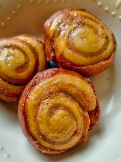 A picture of Pinwheel bread.