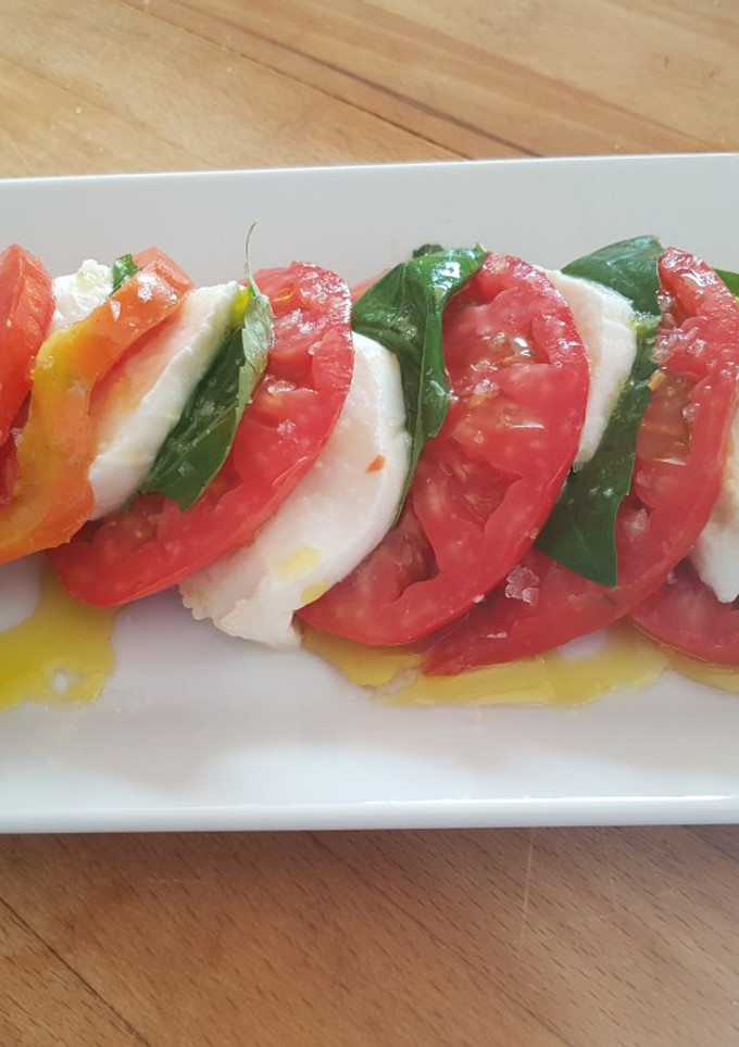 Una foto de Ensalada caprese
