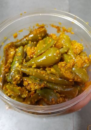 આથેલા વઢવાણી મરચા (Athela Vadhvani Marcha Recipe In Gujarati) રેસીપી મુખ્ય ફોટો
