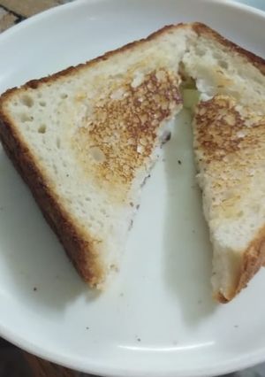 A picture of Cheeseey bread.