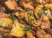 Una foto de papas chili