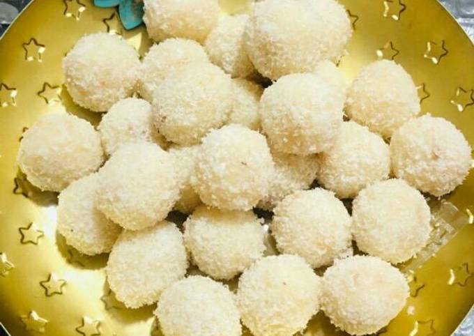 Coconut laddu