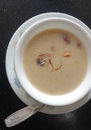 પાયસમ (Payasam Recipe In Gujarati) રેસીપી મુખ્ય ફોટો