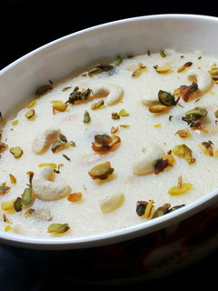 A picture of Rice kheer.