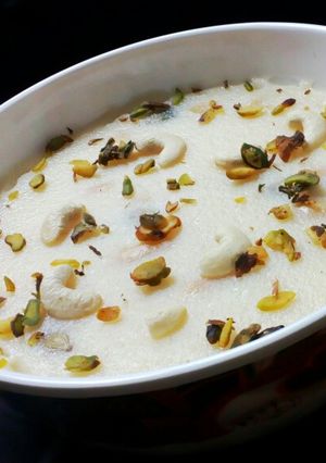 A picture of Rice kheer.