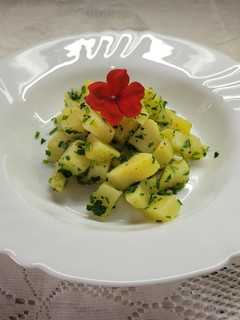 Una foto de Ensalada de papas al pesto