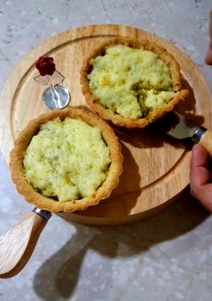 A picture of Palak Paneer Tarts.