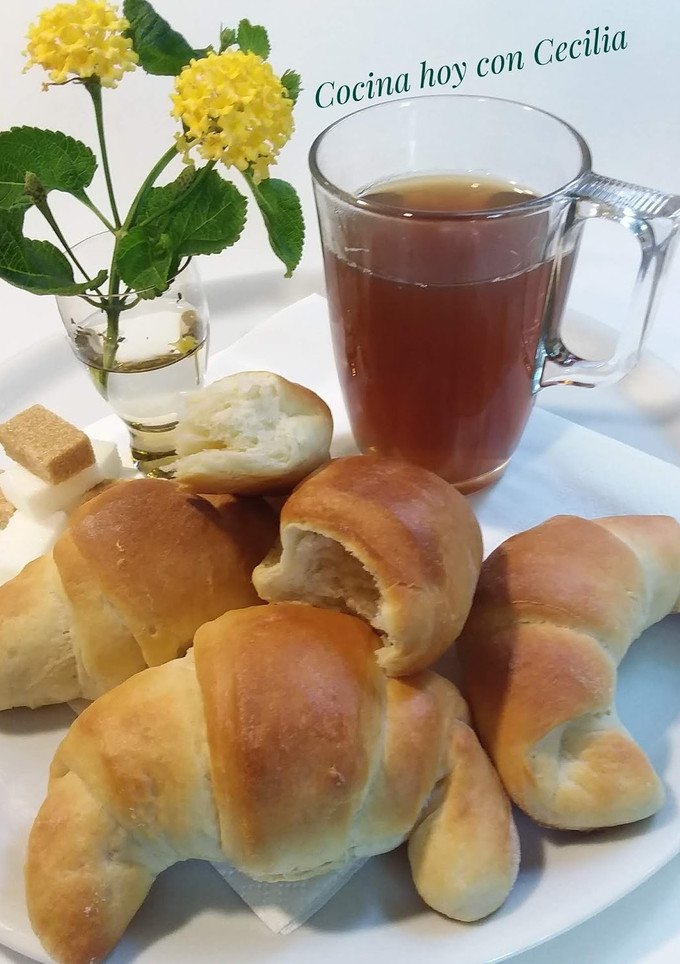 Una foto de Medialunas Brioche