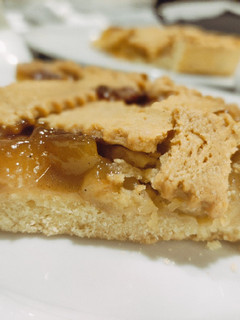 Foto di Crostata di mele e confettura in friggitrice ad aria