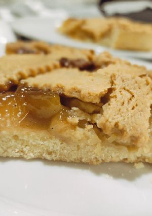 Foto di Crostata di mele e confettura in friggitrice ad aria