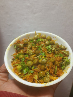 मटर पत्ता गोभी की सब्जी(matar patta gobhi ki sabzi recipe in hindi) रेसिपी मुख्य फोटो