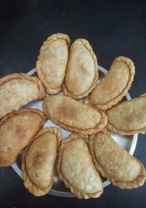 A picture of Prashadi gujiya.